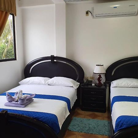 Hostal Cormorant Flightless פורטו איורה מראה חיצוני תמונה
