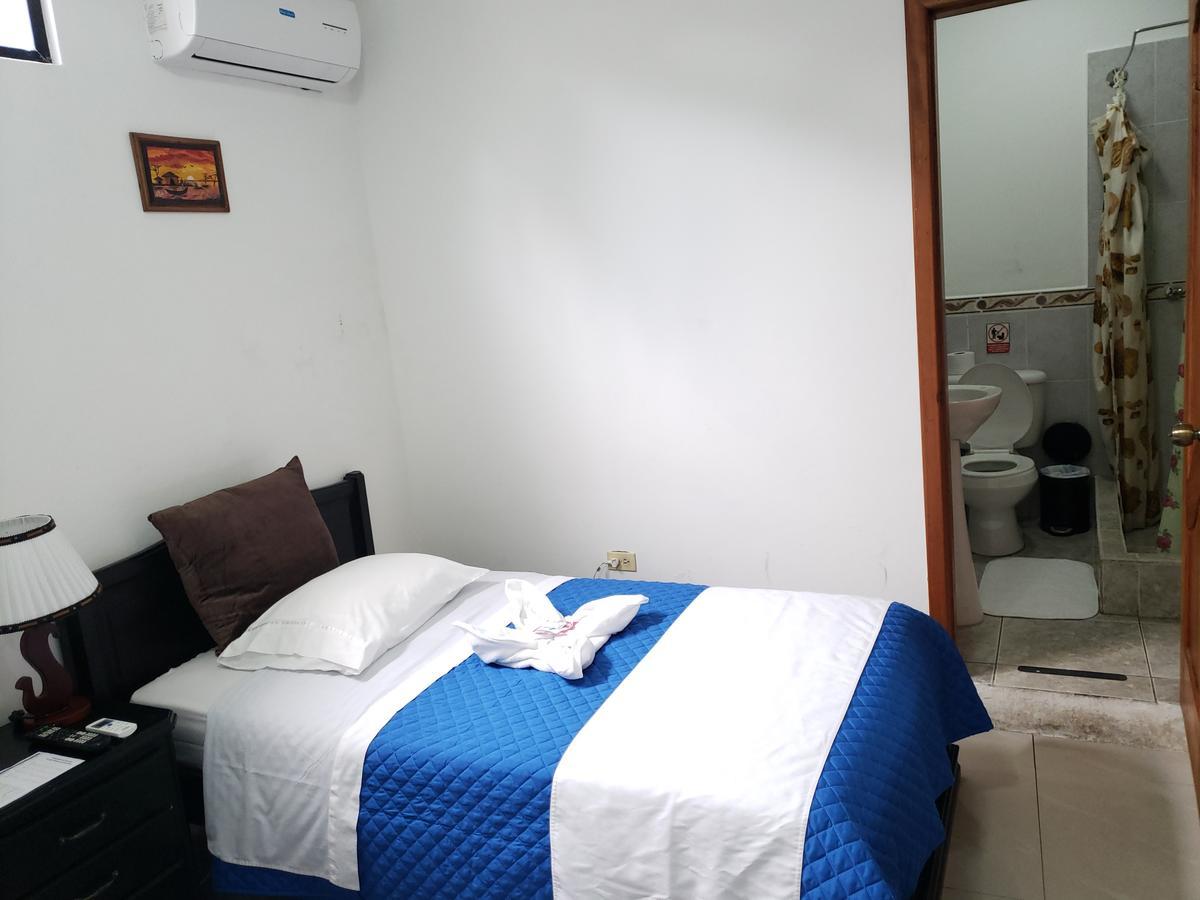 Hostal Cormorant Flightless פורטו איורה מראה חיצוני תמונה