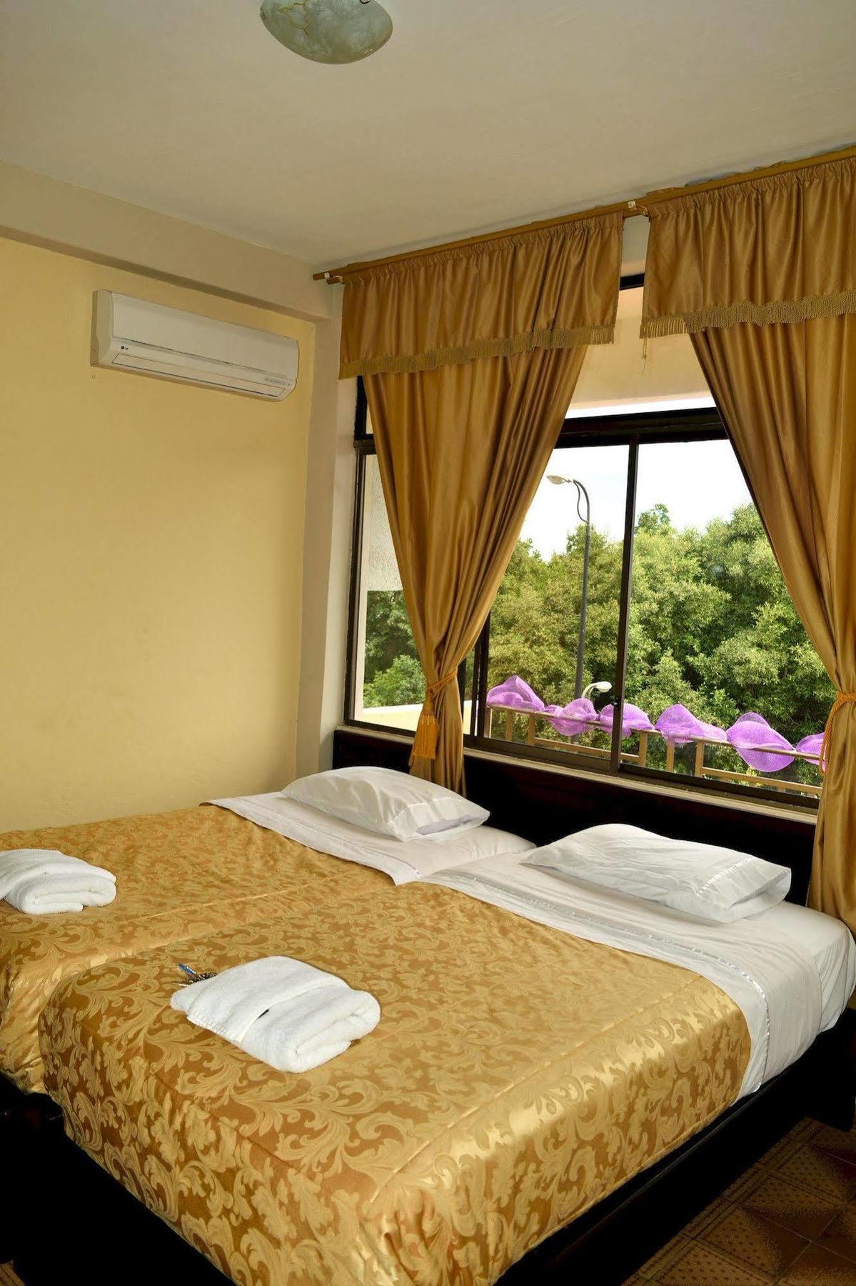 Hostal Cormorant Flightless פורטו איורה מראה חיצוני תמונה
