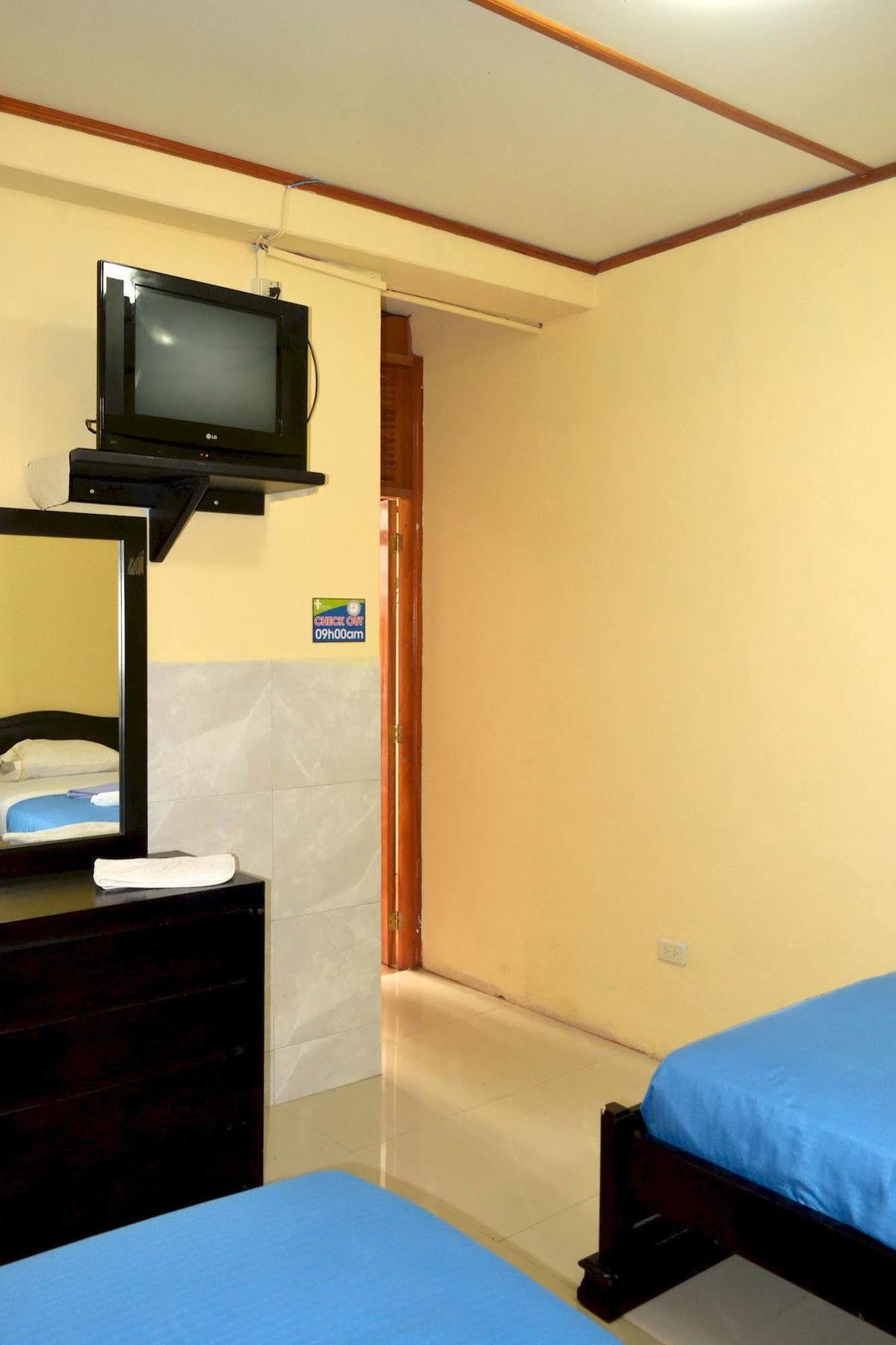 Hostal Cormorant Flightless פורטו איורה מראה חיצוני תמונה