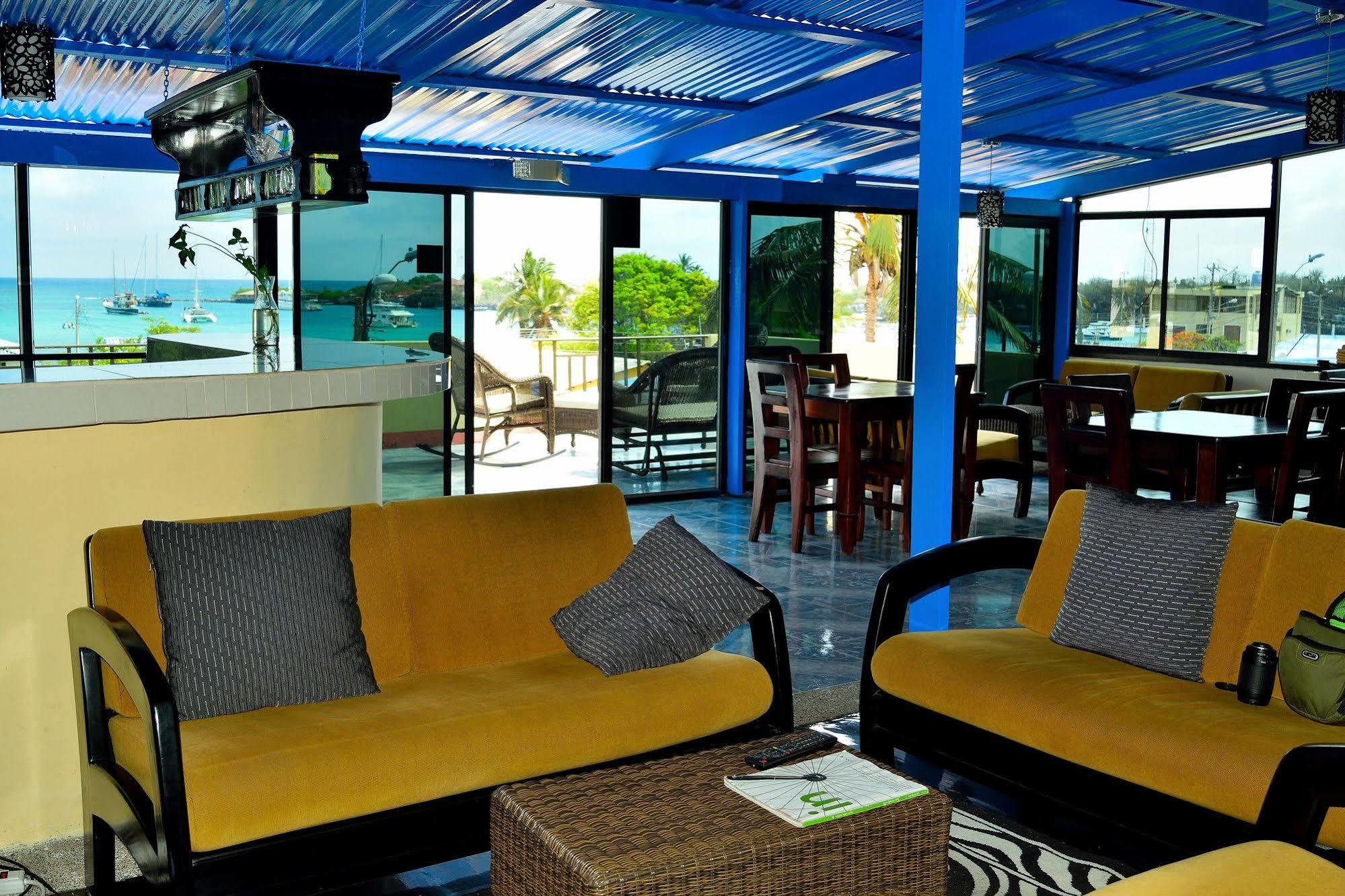 Hostal Cormorant Flightless פורטו איורה מראה חיצוני תמונה