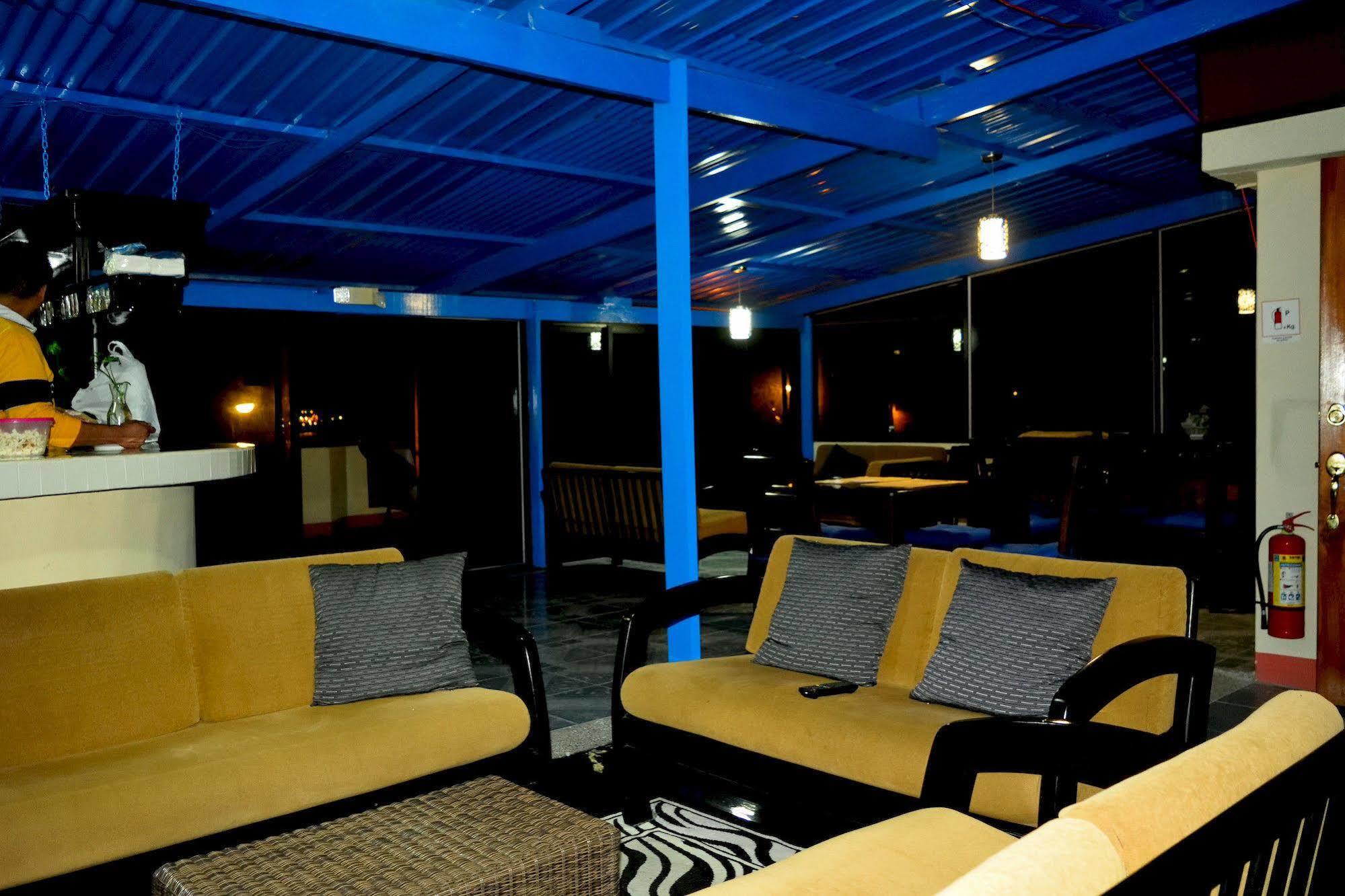 Hostal Cormorant Flightless פורטו איורה מראה חיצוני תמונה