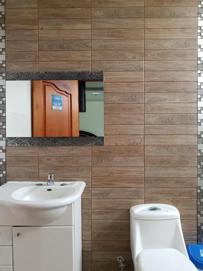 Hostal Cormorant Flightless פורטו איורה מראה חיצוני תמונה
